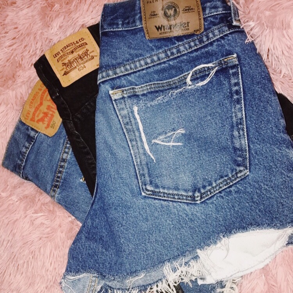 SHORTS + SKIRTS MYSTERY BOX - Picture 7 of 13